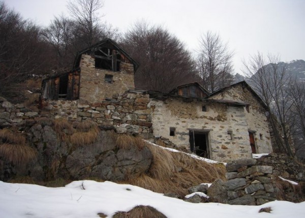 Sentiero Frazione Montata - Alpe Il Palazzo